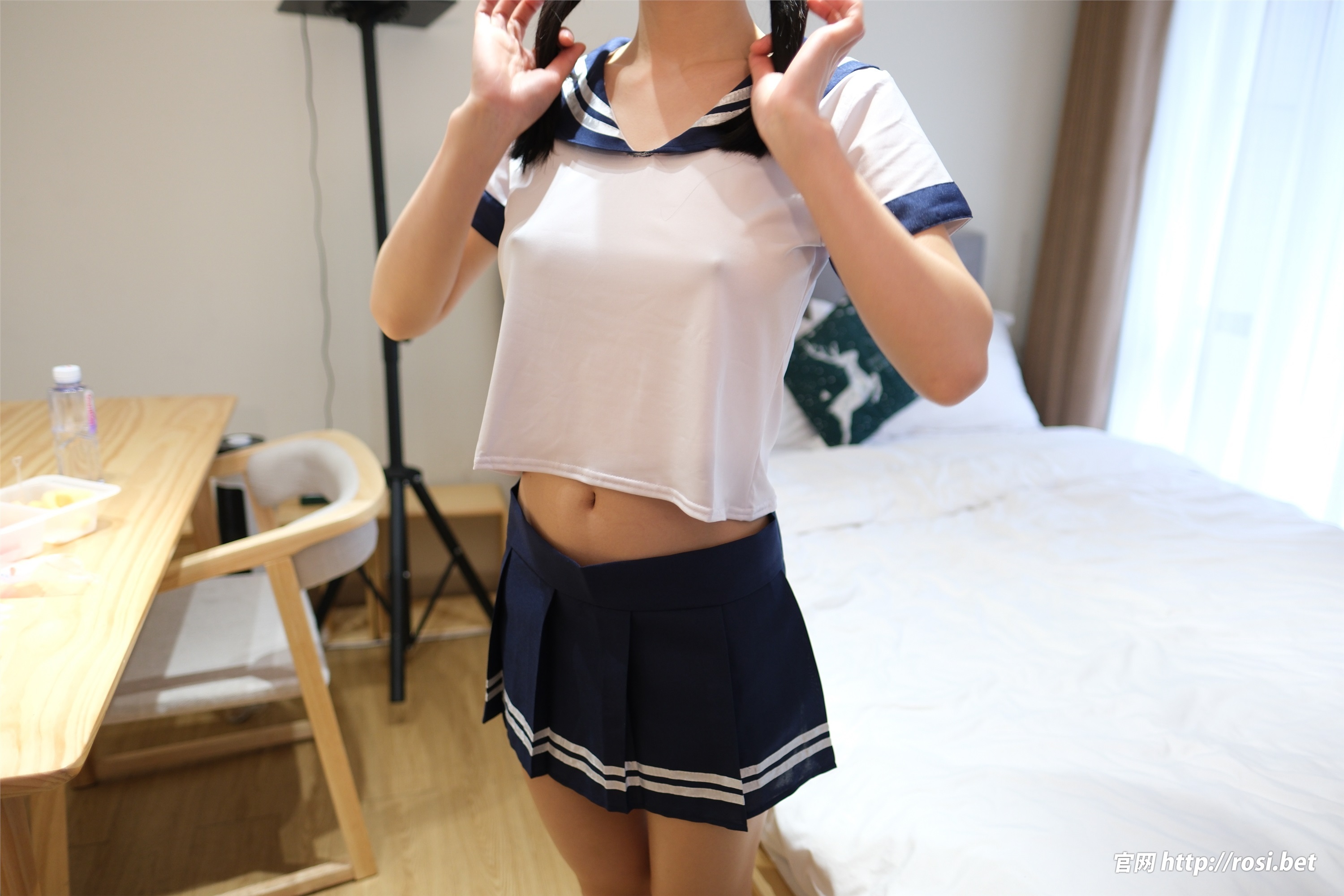 ROSI写真 2024.10.20 NO.4703